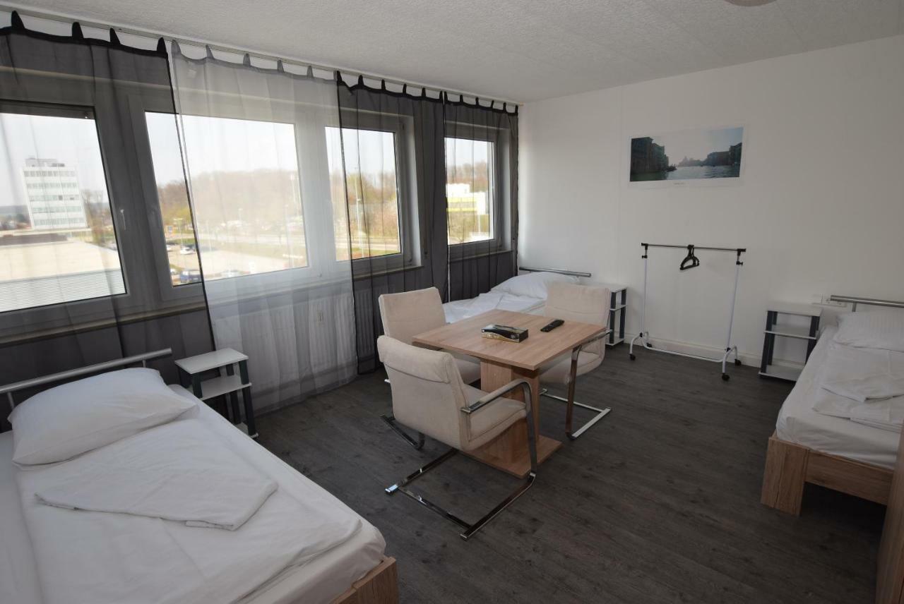Monteurzimmer Messe Airport Wolfschlugen Eksteriør billede