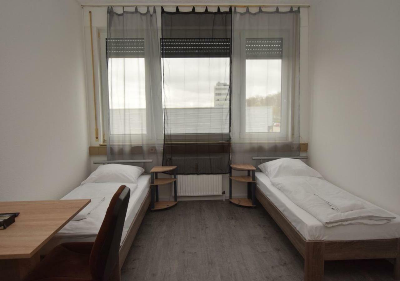 Monteurzimmer Messe Airport Wolfschlugen Eksteriør billede